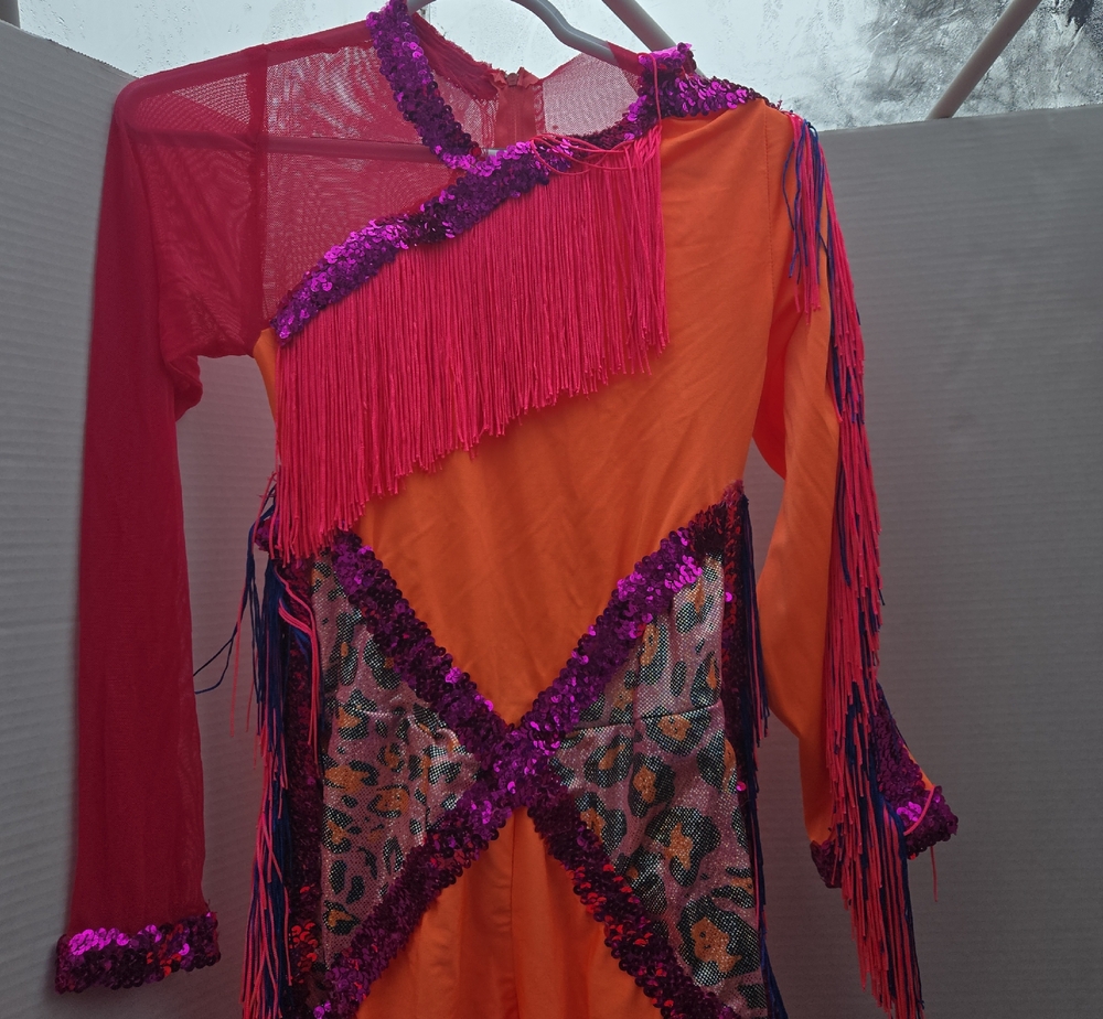 custom performance Dance,rave,festival .hip-hop,latin dance